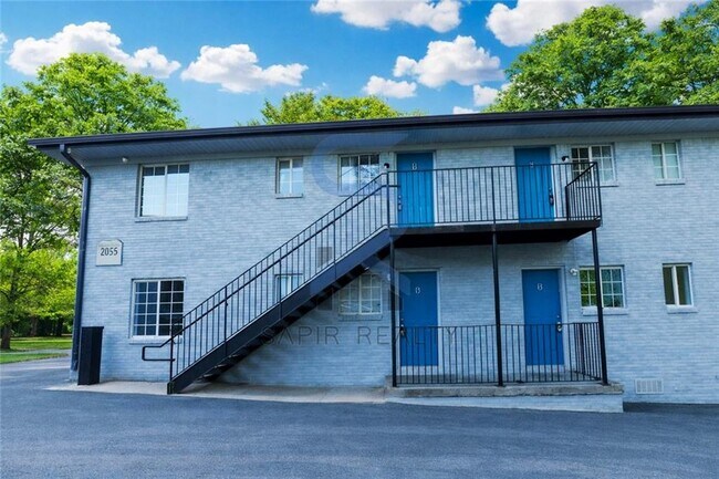 Foto del edificio - 2055 Alison Ct SW