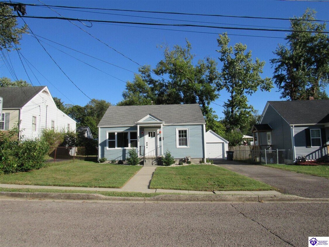 Primary Photo - 405 Henry St