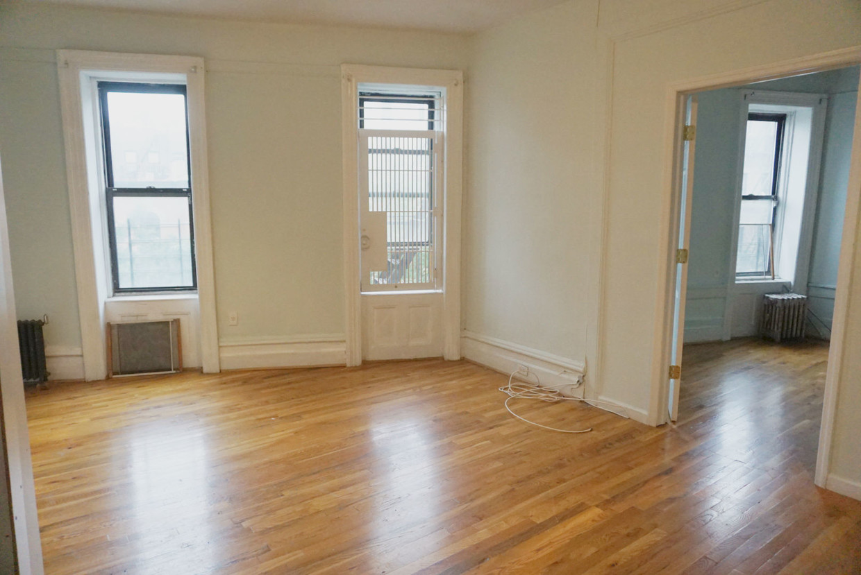 Primary Photo - 100 Hamilton Pl