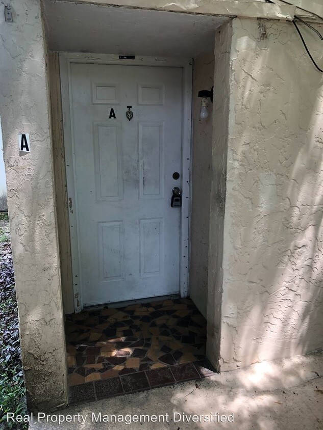 Foto principal - 1318 SW 6th St