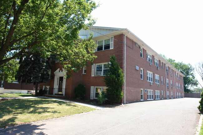 710 Westfield Ave, Elizabeth, NJ 07208 Apartments - Elizabeth, NJ