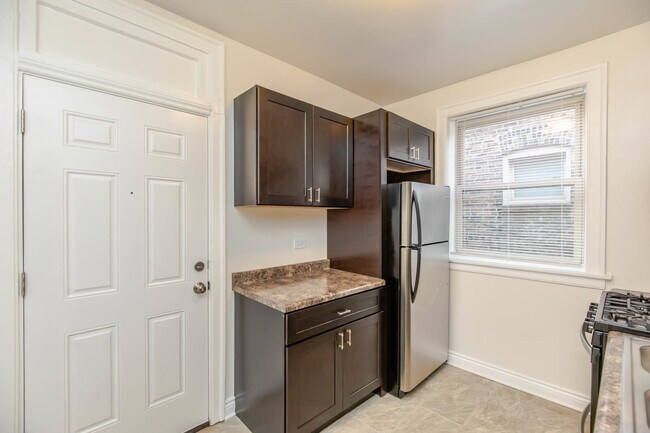 Foto del edificio - 1731 W 91st St