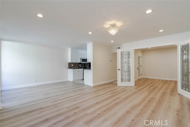 Building Photo - 14141 Dickens St