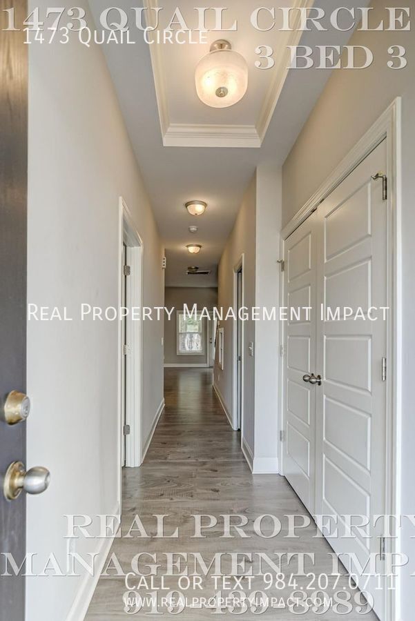 Foto del edificio - 1473 Quail Cir