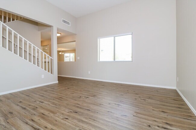 Building Photo - 7412 S 37th Dr