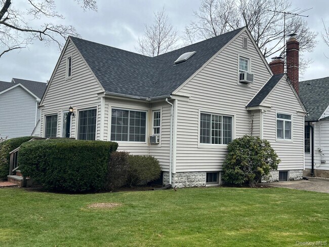 Foto del edificio - 100 Grant St