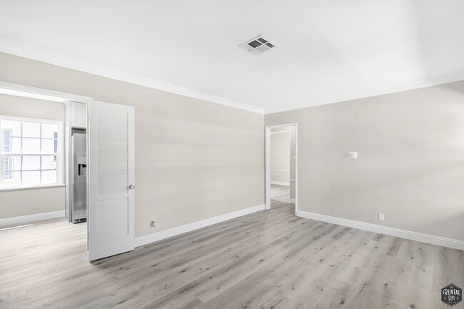 Building Photo - 8613 1/2 W. Olympic Blvd-