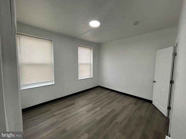 Building Photo - 2736 N Croskey St