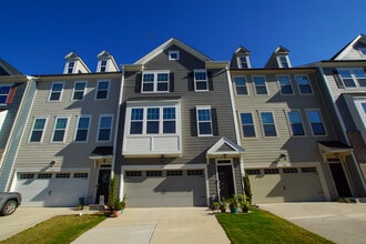 Building Photo - 930 Dalton Ridge Pl