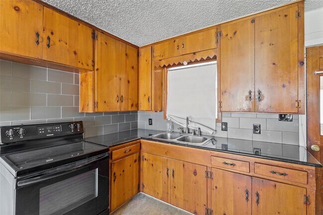Foto del edificio - 1214 Oak St