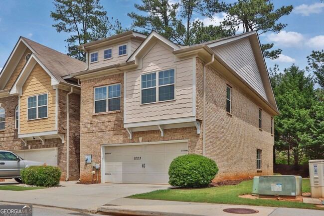 Foto del edificio - 1223 Miss Irene Ln NW