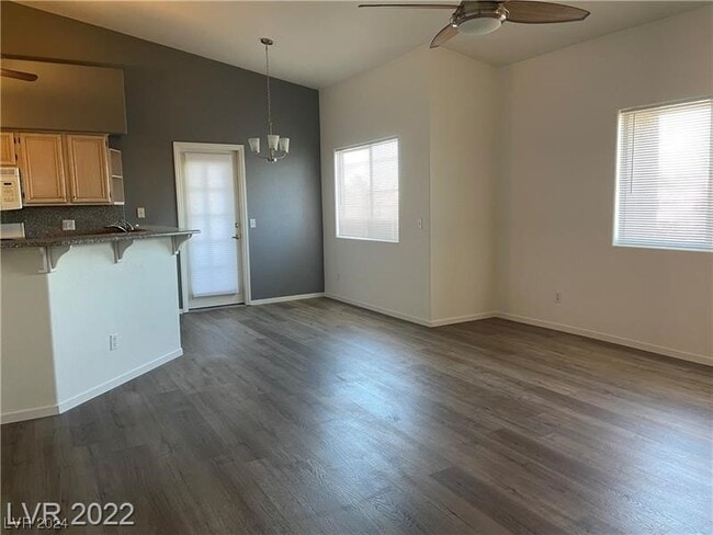 Building Photo - 5225 W Reno Ave