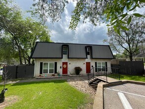 Building Photo - 1703 Coronado Hills Dr