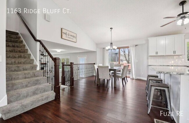 Foto del edificio - 1163 Ridge Bluff Ct