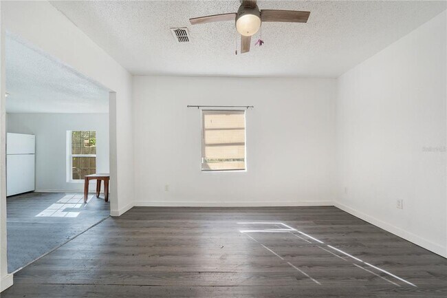 Foto del edificio - 1511 W 12th St