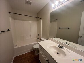 Building Photo - 2130 Jasons W Ct