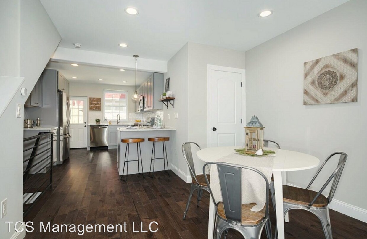 Foto principal - 3 br, 2 bath House - 3032 Agate St.
