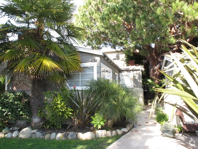 Building Photo - 474 N Coast Hwy