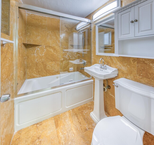 Foto del edificio - 1520 Lake Ave