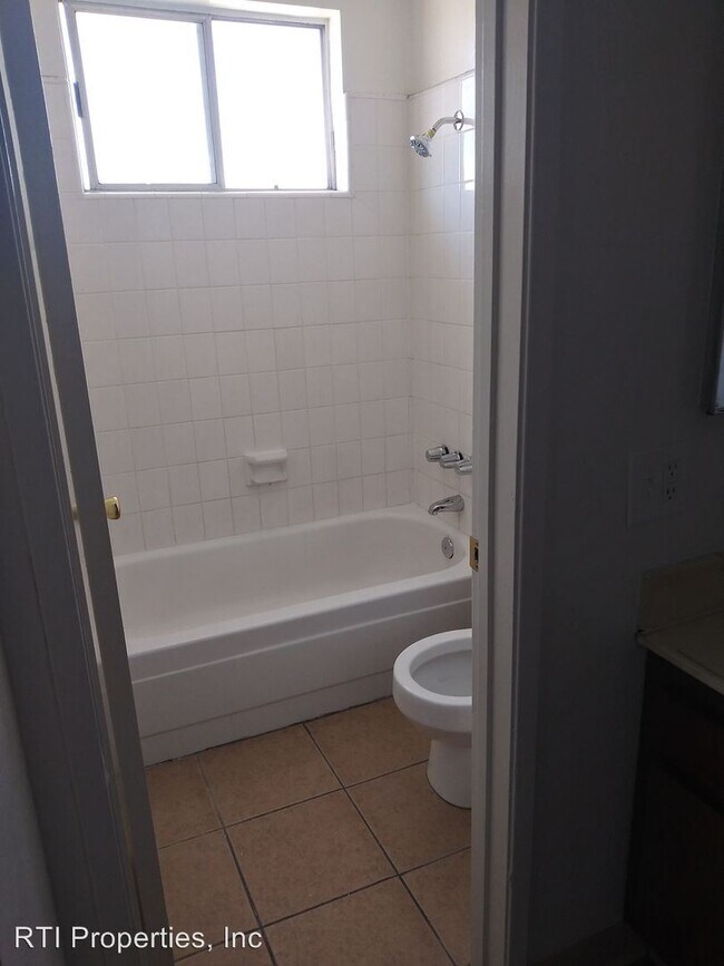 Foto del edificio - 4370 138th St