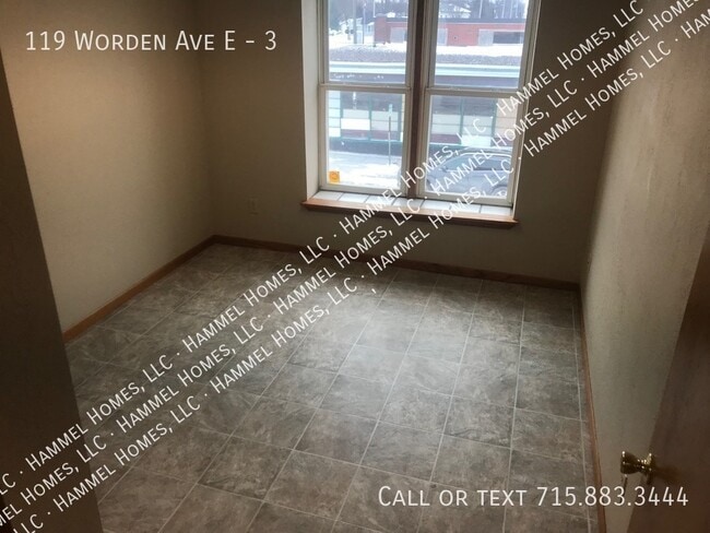 Building Photo - 119 Worden Ave E
