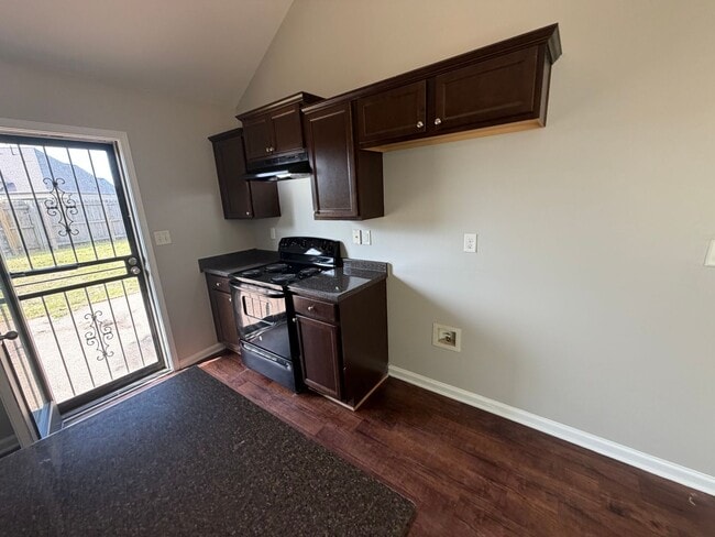 Building Photo - 5448 Mallard Park Blvd