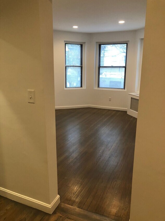 Foto del edificio - West Fens Updated 1Bed with washer and dry...