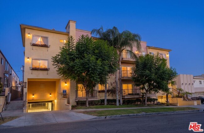 Foto del edificio - 626 E Orange Grove Ave