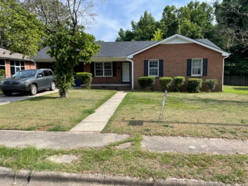 Primary Photo - 203 Lee St