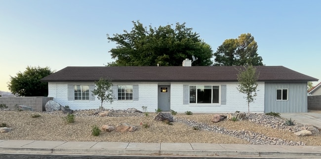 Foto del edificio - Gorgeous Santa Clara Home with Stunning Ki...