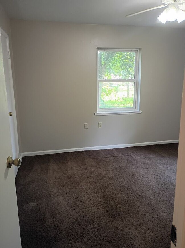 Foto del edificio - MOVE IN READY