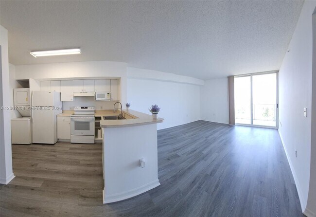 Foto del edificio - 5077 NW 7th St