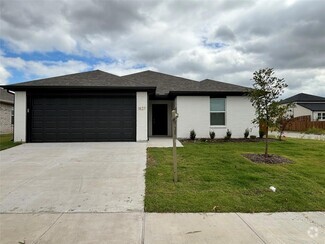 Building Photo - 1827 Boxwood Dr