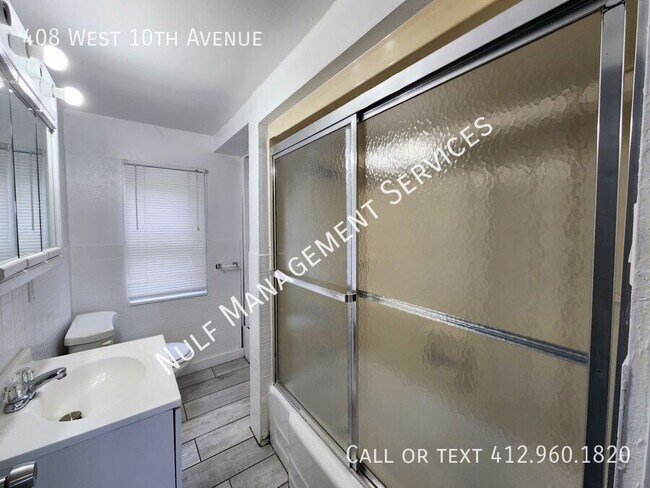 Foto del edificio - 408 W 10th Ave