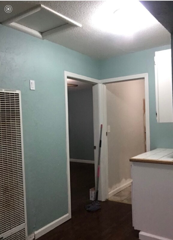 Foto del edificio - 15726 L St