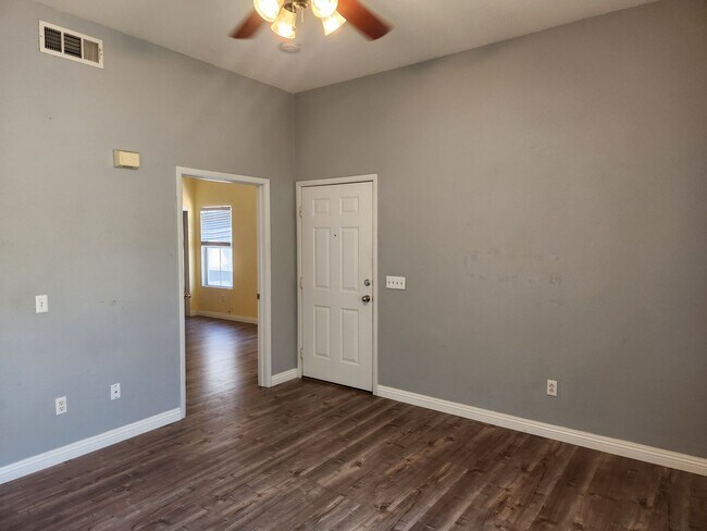 Foto del edificio - Cozy Condo in the Heart of Green Valley
