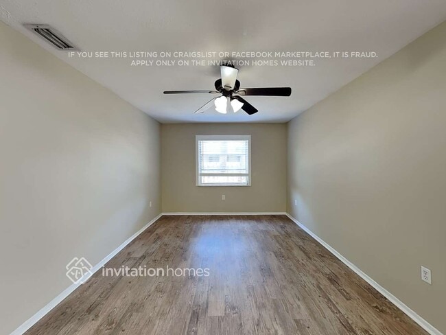 Building Photo - 3508 Kingswood Dr