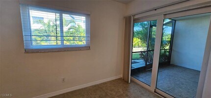 Building Photo - 1519 Cape Coral Pkwy W