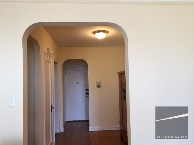 Building Photo - 4143 39th Pl