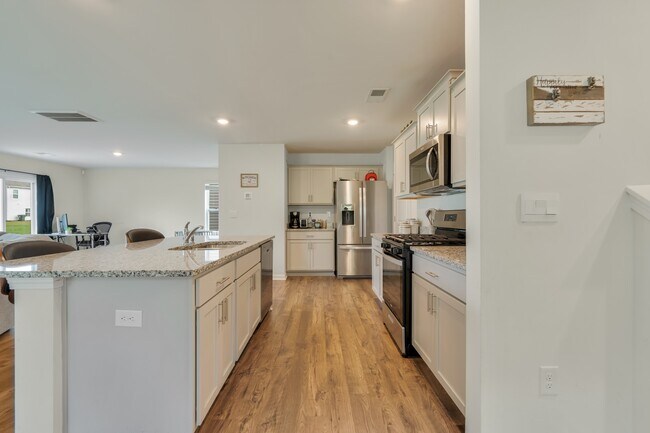 Foto del edificio - 112 Allston Ct