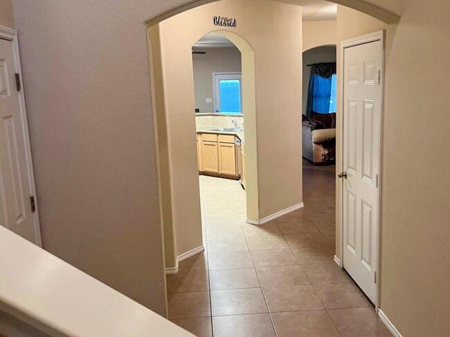 Building Photo - 332 Kahlo Loop