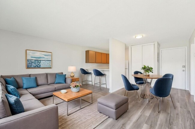 Building Photo - Park Flats