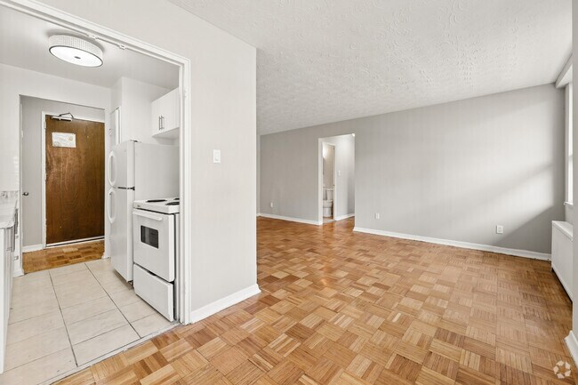 2 chambres, 1 salle de bain - 74 m² - Cuisine/Salon - Bel Manor Apartments
