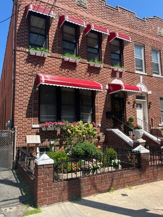Building Photo - 649 Winthrop St