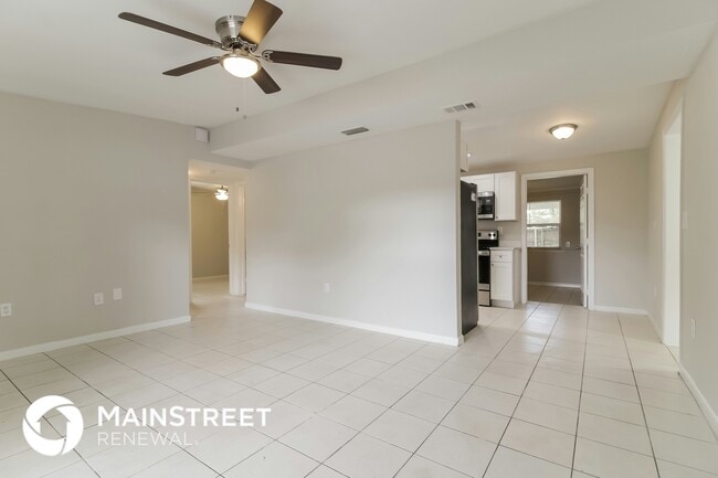 Foto del edificio - 560 Georgia Ave