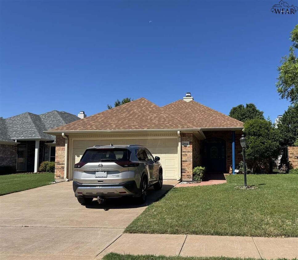 Foto principal - 2916 Radney Ln