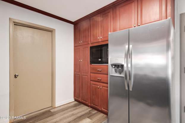 Building Photo - 191 Grand Ave