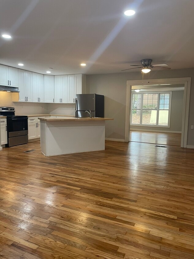 Photo - 611 Inglewood Dr (Smyrna, GA)