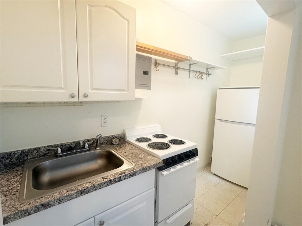 Primary Photo - 278 Harvard St