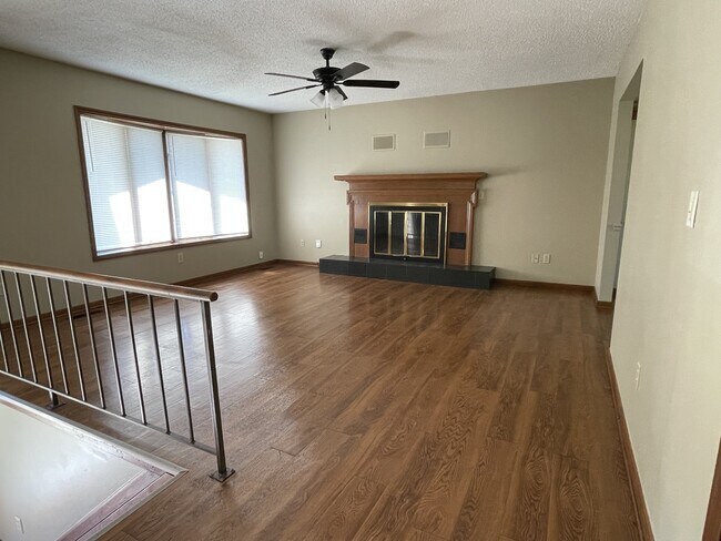 Foto del edificio - 2018 Timberridge Dr